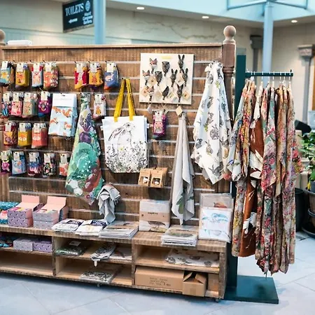 Damson Gate Dog-friendly Villa Waterford