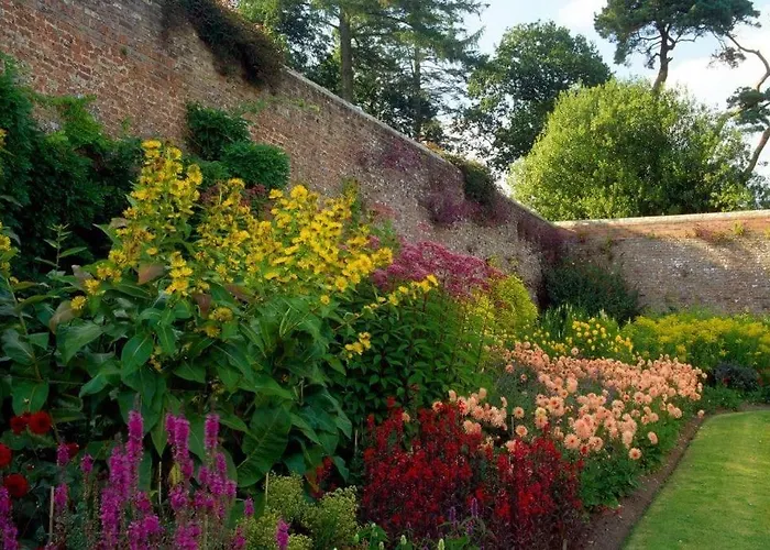 Damson Gate Dog-friendly Villa Waterford